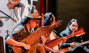 Performance of lutes at borneo cultures museum, august 2023